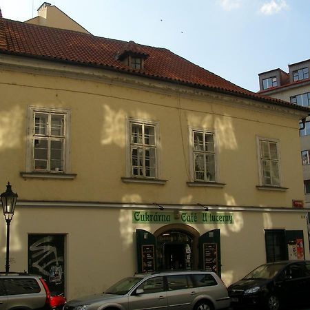 Apartment Aida Прага Екстериор снимка